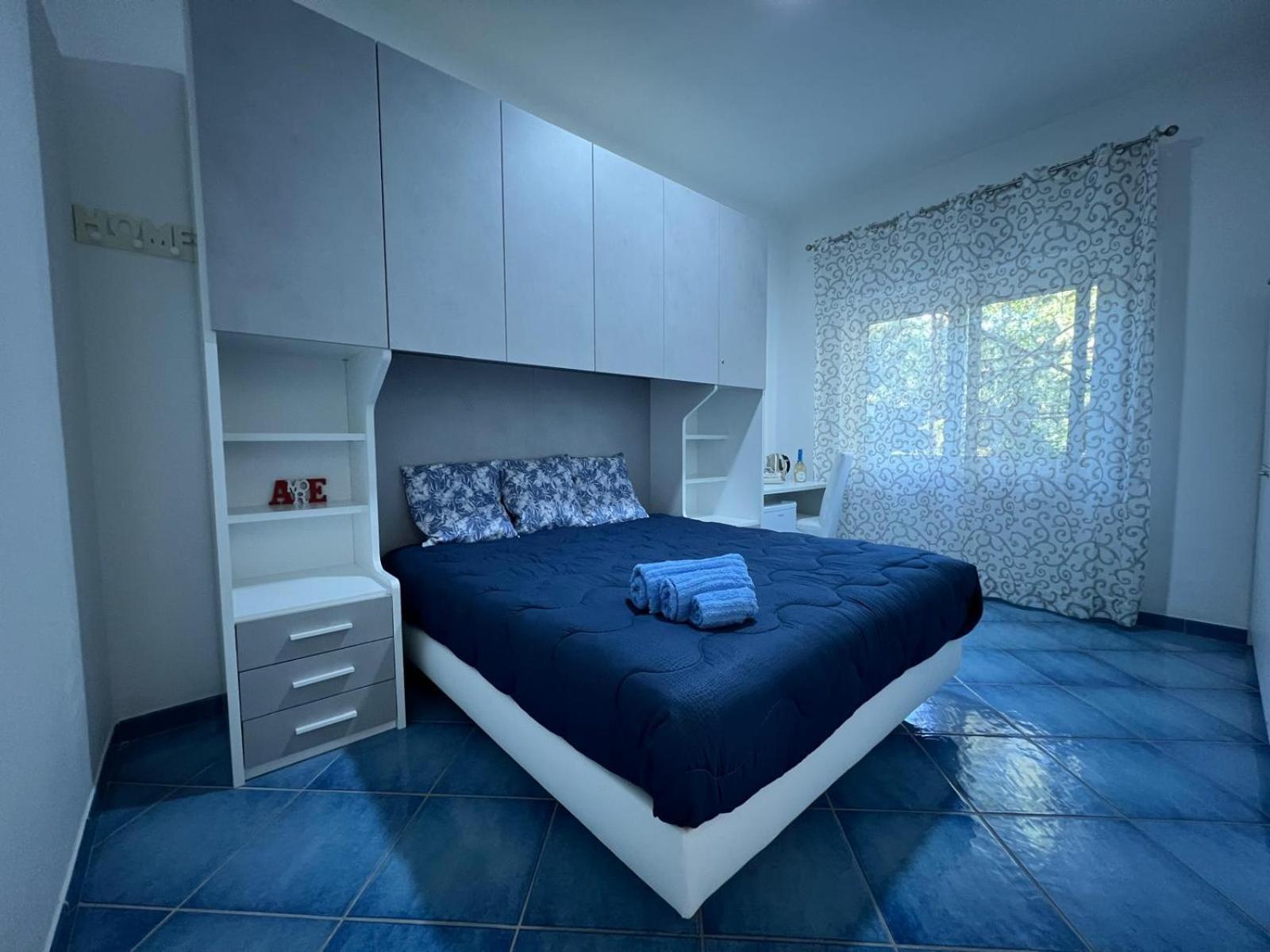 Casa Vacanza Imparo B&B イスキア島 エクステリア 写真