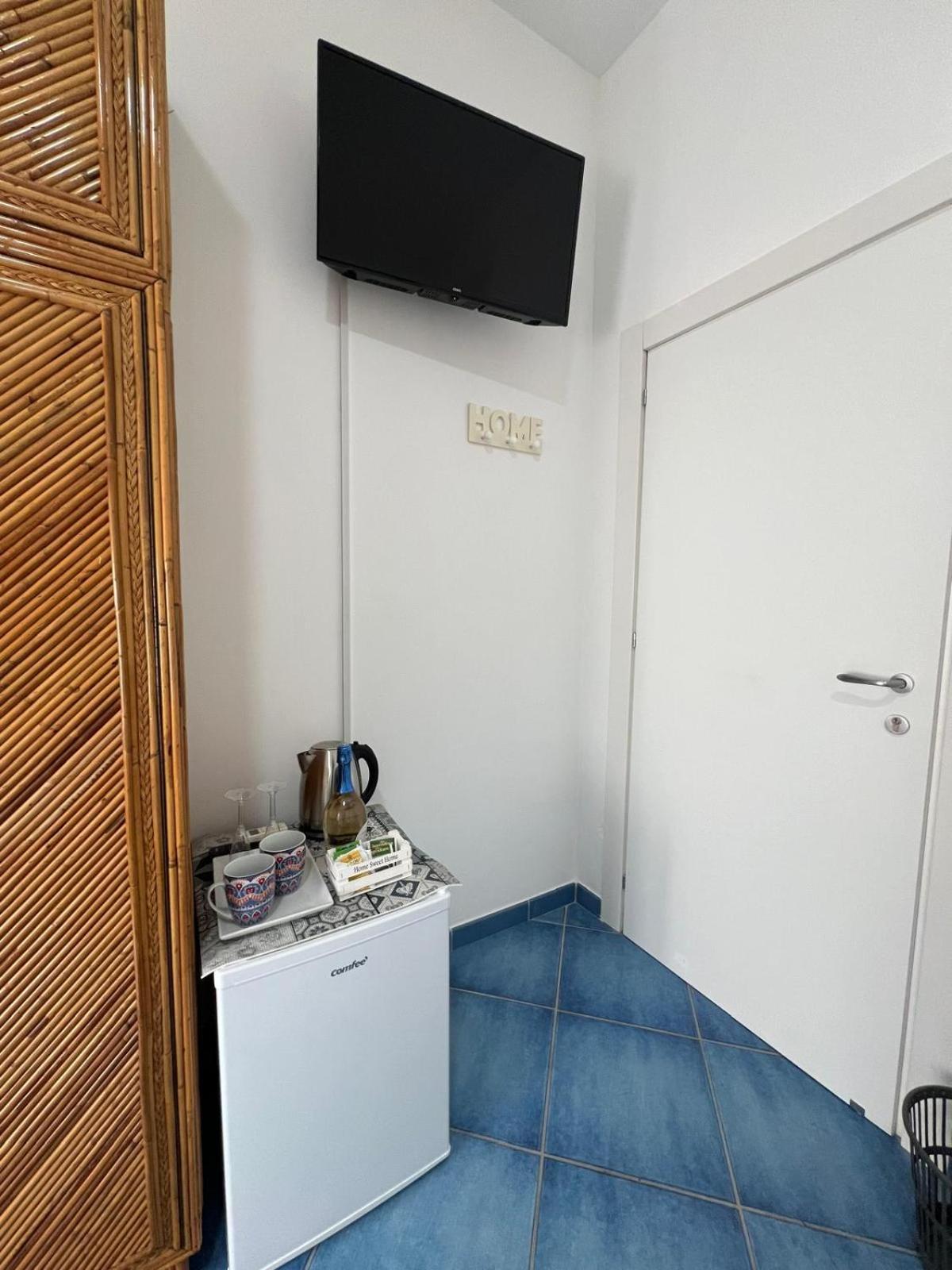Casa Vacanza Imparo B&B イスキア島 エクステリア 写真